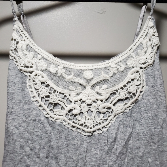 Aeropostale Tank Top Lace Detail - Medium - Picture 4 of 4